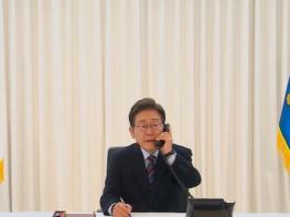 한·중 정상 첫 통화…'경제·안보·문화 등 활발한 교류와 협력 희망' 기사 이미지