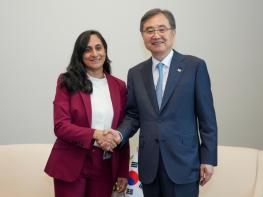 외교부, 한-캐나다 외교장관 회담 기사 이미지