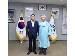 최민호 세종특별자치시장과 환담 기사 이미지